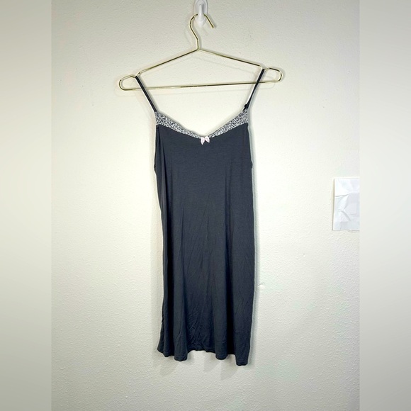 Modern Luxury Carole Hochman Robe Chemise Set S Gray Pink Bow Flaw Read - Picture 10 of 14